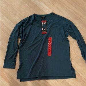 Banana Republic Blue and Red Crew Neck 3/4 Sleeve T-Shirt